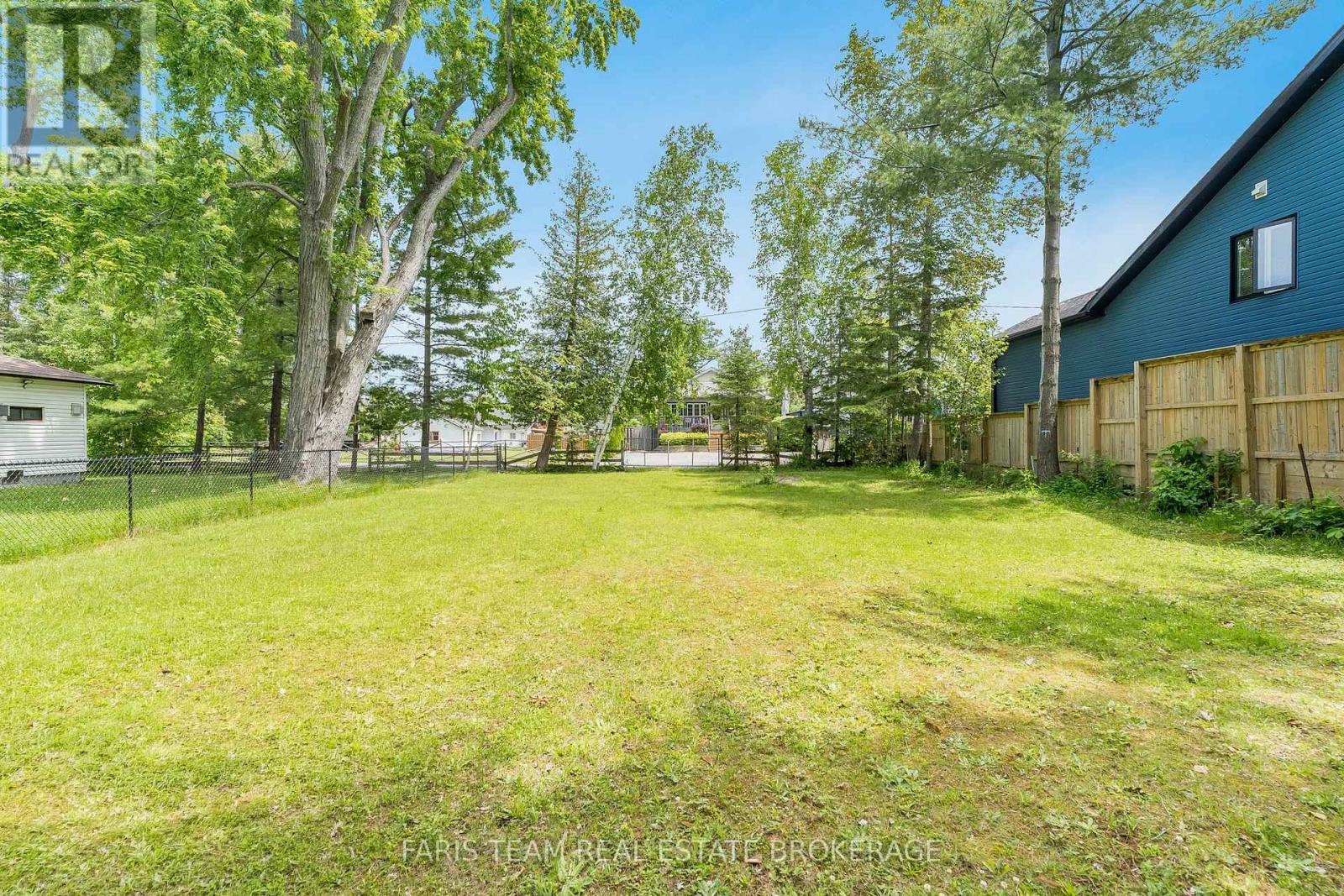 40 Nancy Street, Wasaga Beach, Ontario  L9Z 2K4 - Photo 5 - S13489982