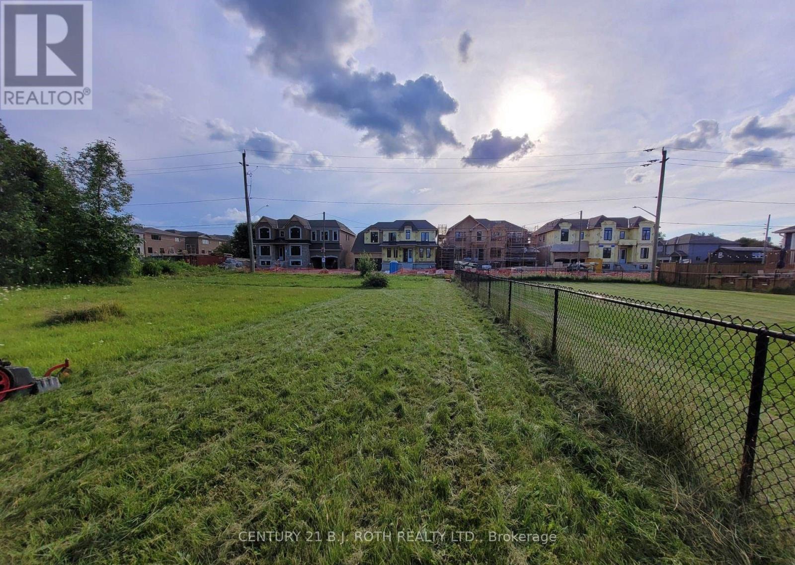 210 Sutherland Street S, Clearview, Ontario  L0M 1S0 - Photo 2 - S13490084