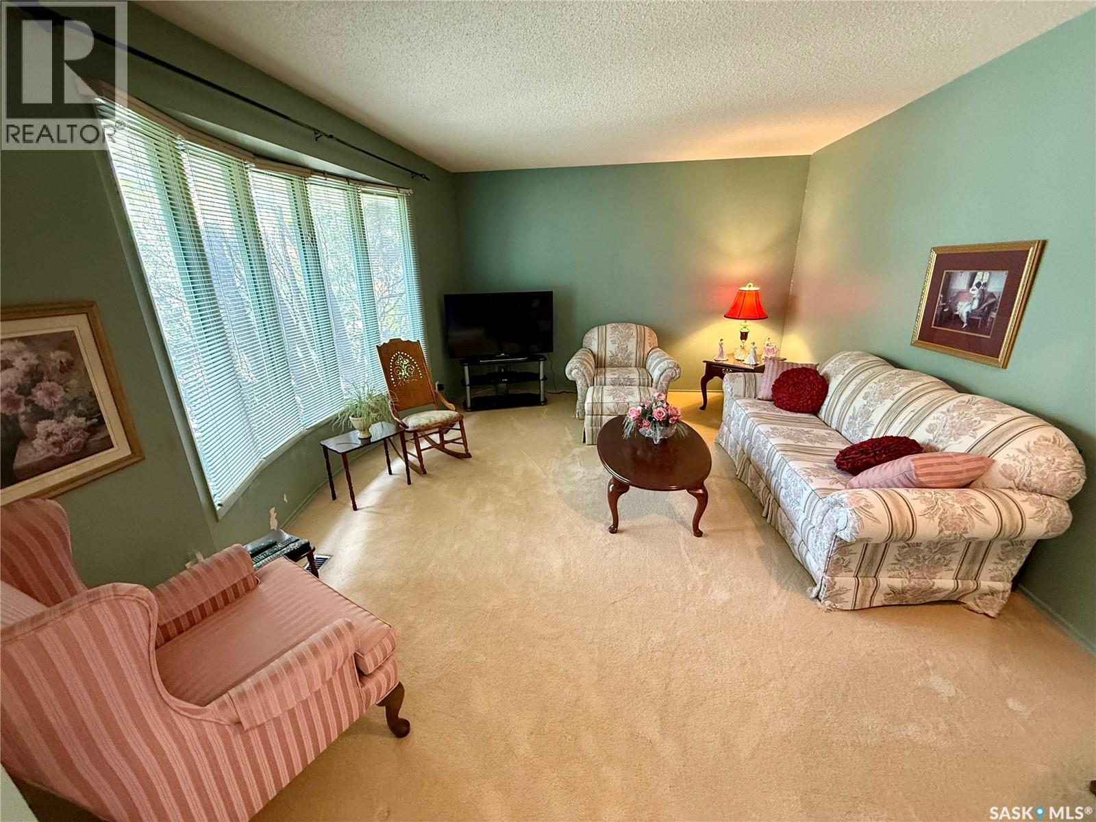 15 Fuhrmann Crescent, Regina, Saskatchewan  S4R 5S4 - Photo 7 - SK040708