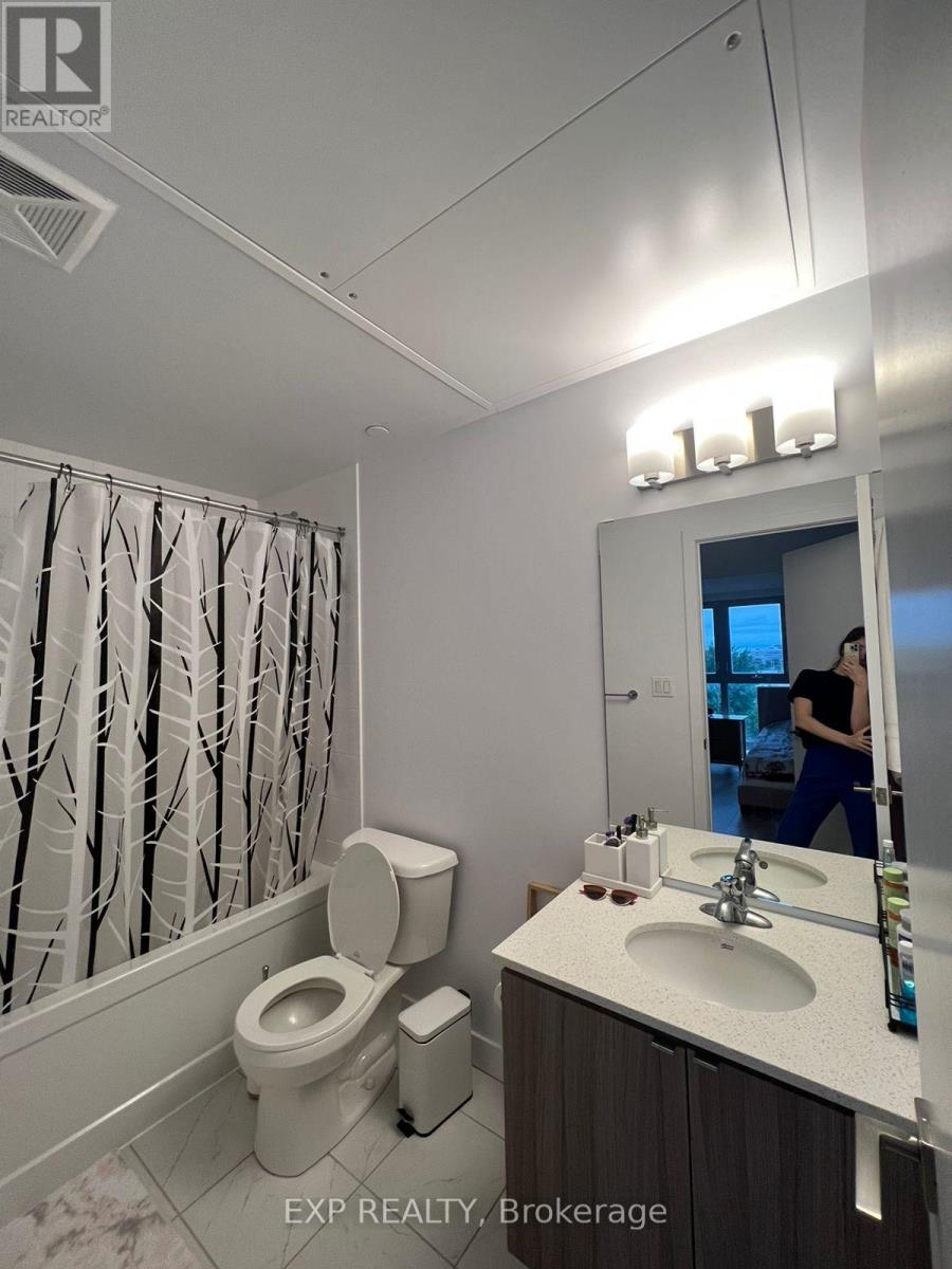 703 - 2433 Dufferin Street, Toronto, Ontario  M6E 0B4 - Photo 11 - W13489994