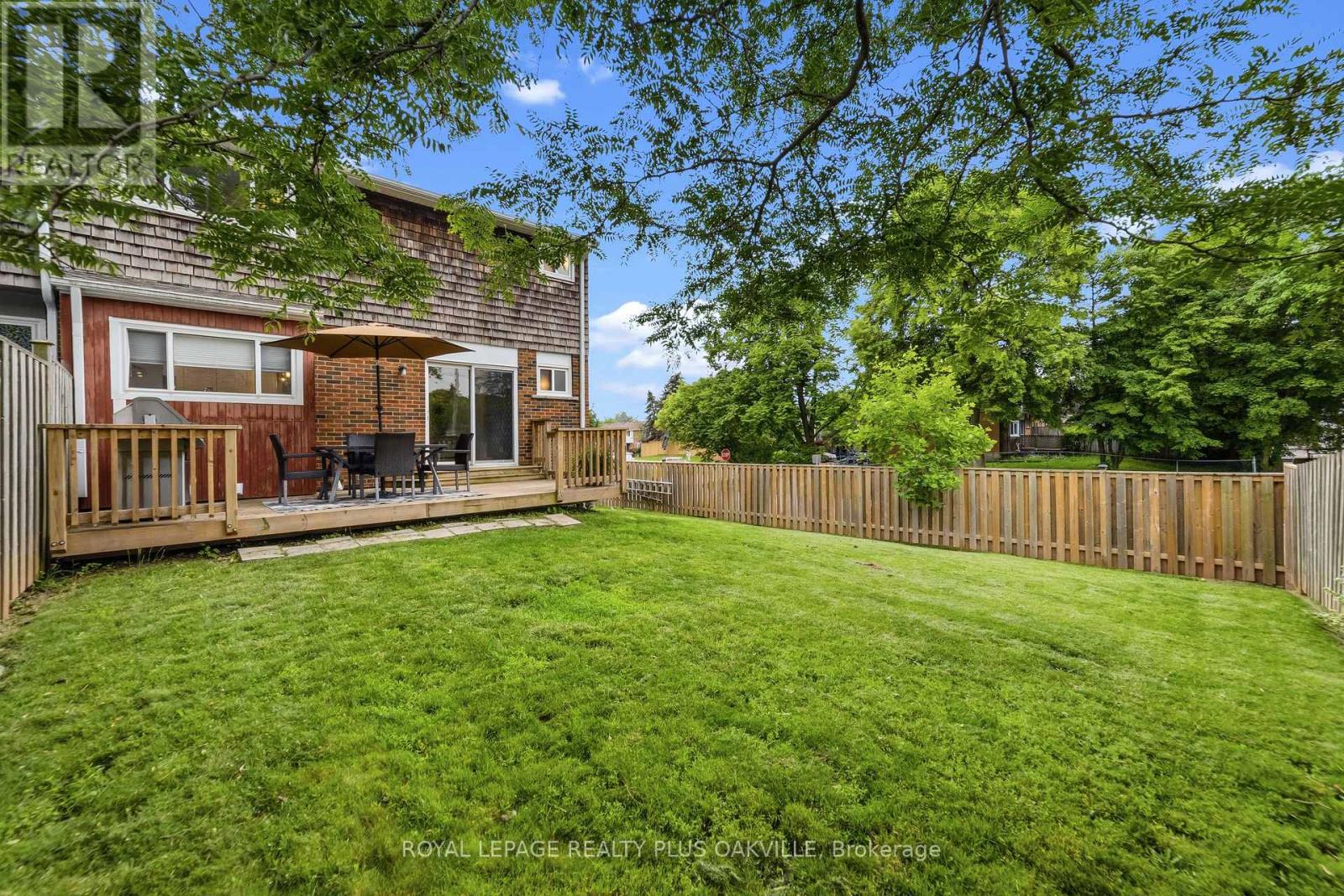 2073 Worthington Drive, Oakville, Ontario  L6L 1E2 - Photo 25 - W13490012