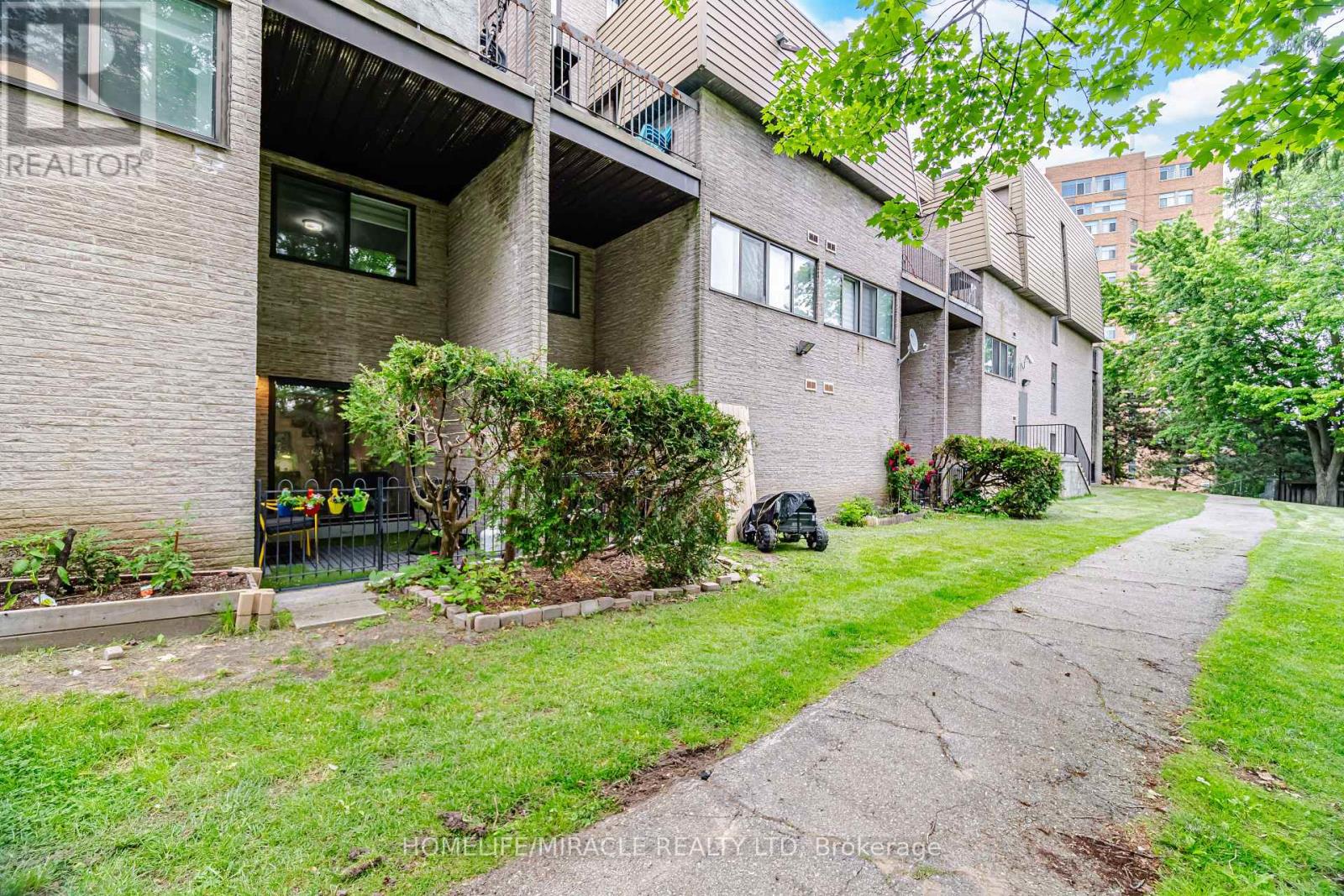137 - 2095 Roche Court, Mississauga, Ontario  L5K 2C8 - Photo 44 - W13490036