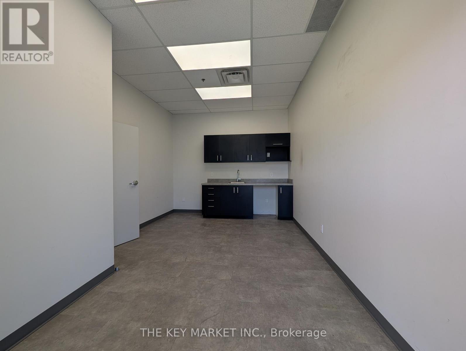 9-11 - 3600a Laird Road, Mississauga, Ontario  L5L 6A6 - Photo 18 - W13490112