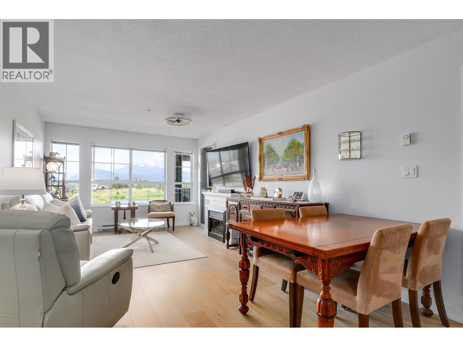224 19673 Meadow Gardens Way, Pitt Meadows, British Columbia  V3Y 0A1 - Photo 5 - R3139900