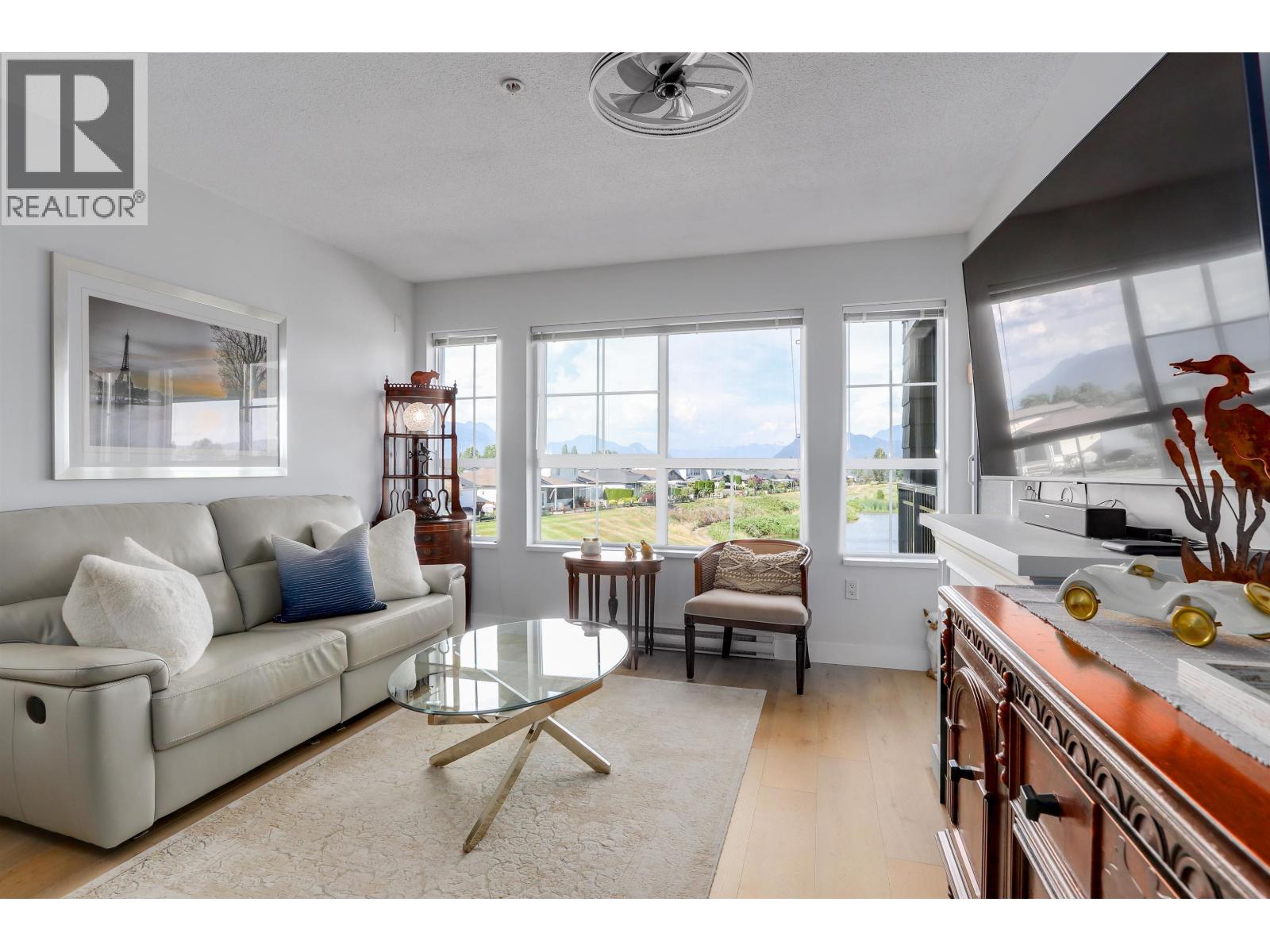 224 19673 Meadow Gardens Way, Pitt Meadows, British Columbia  V3Y 0A1 - Photo 6 - R3139900