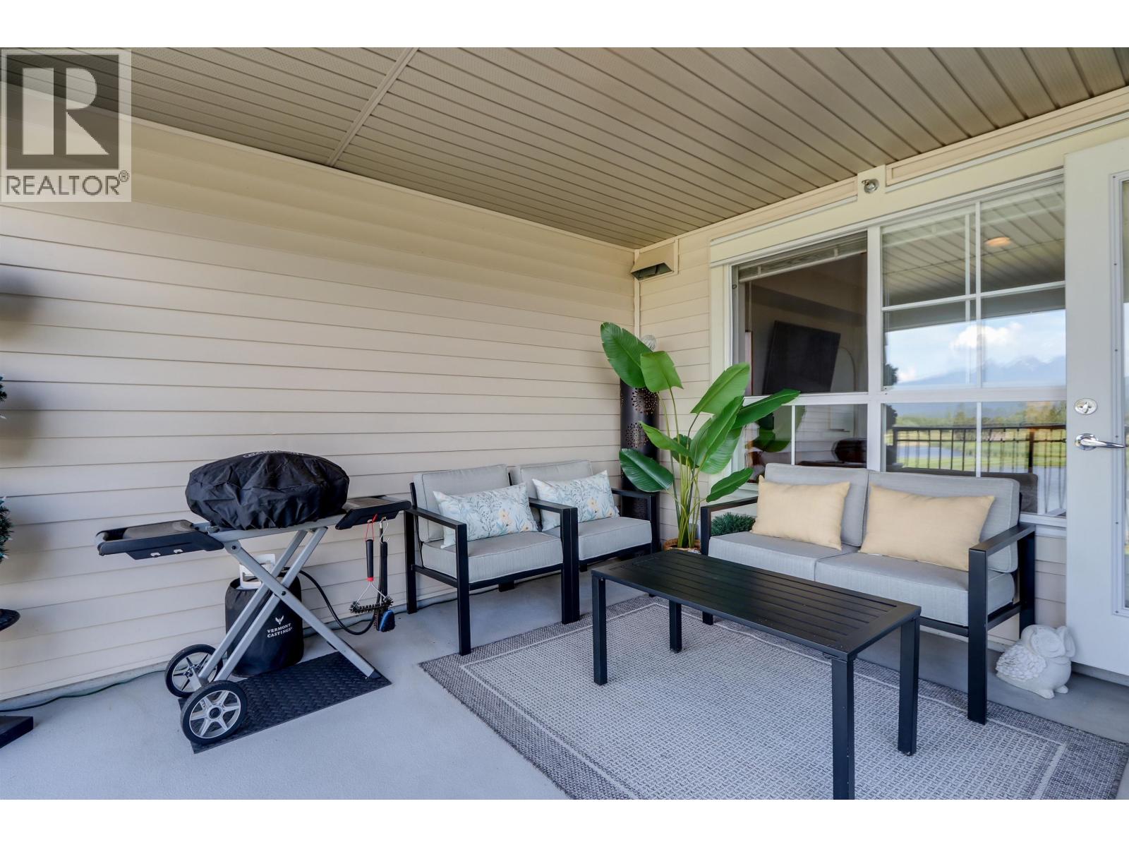 224 19673 Meadow Gardens Way, Pitt Meadows, British Columbia  V3Y 0A1 - Photo 3 - R3139900