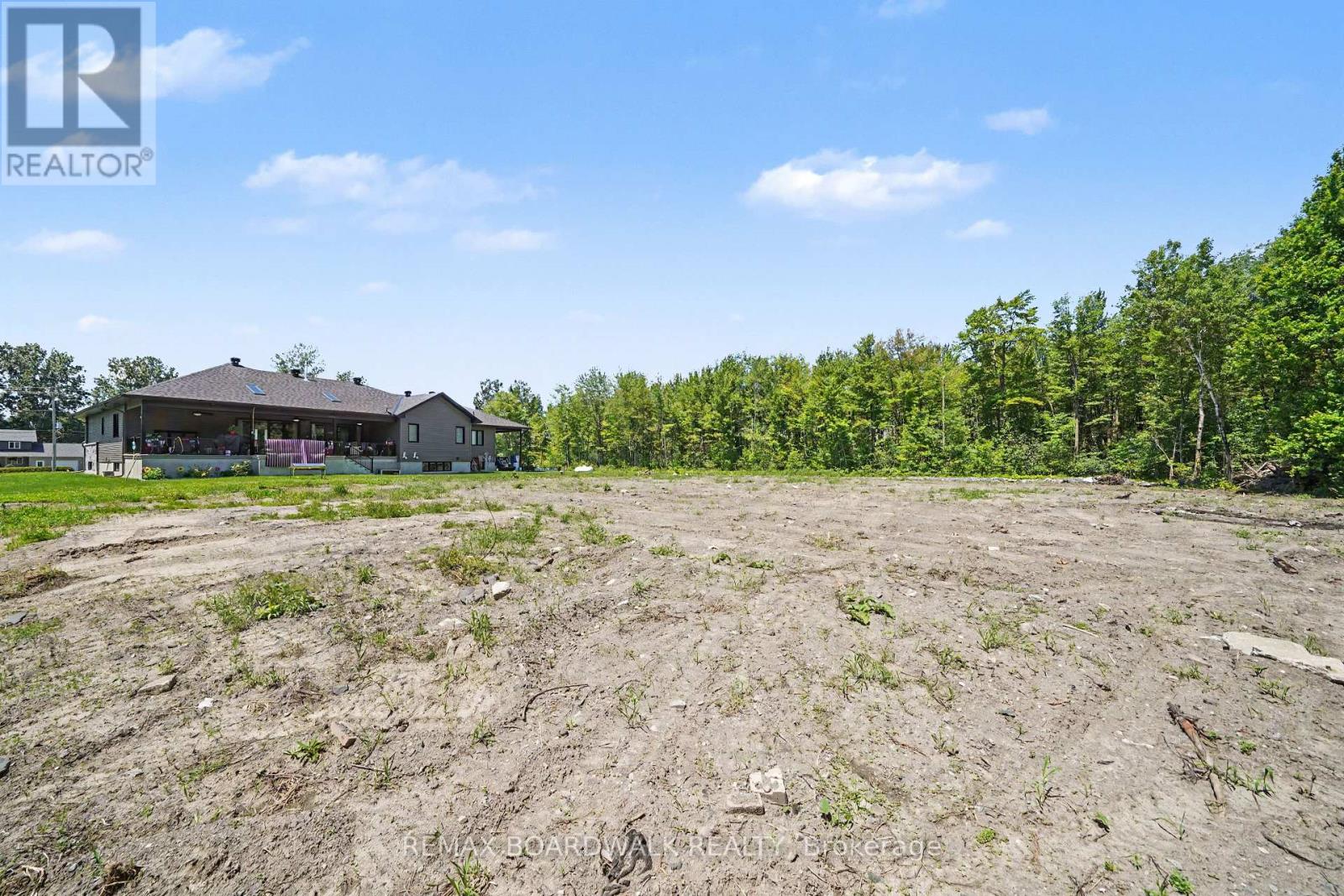 139 St Thomas Street, Russell, Ontario  K0A 3H0 - Photo 45 - X13490174