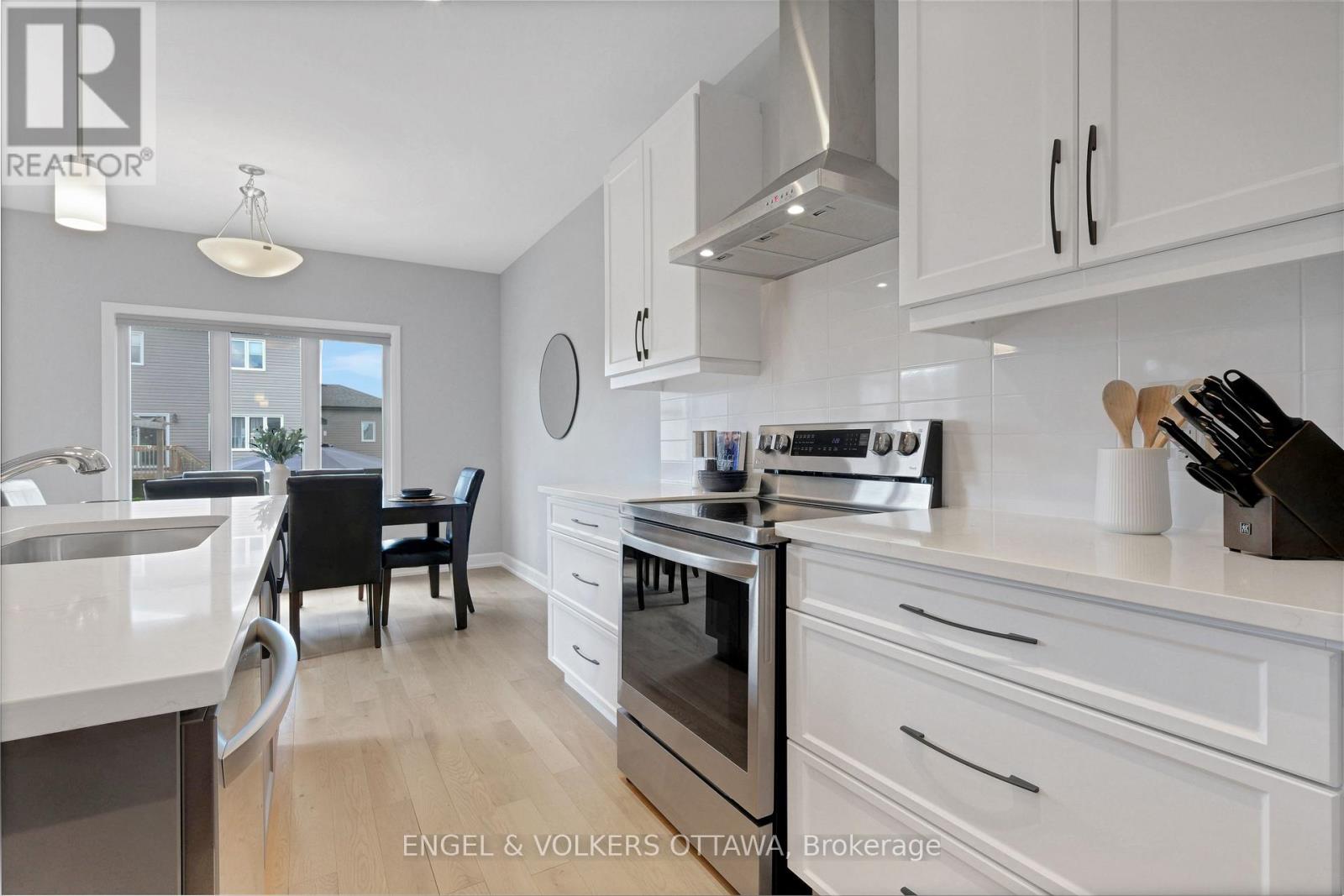 325 Moonlight Drive, Russell, Ontario  K4R 0L1 - Photo 13 - X13490254