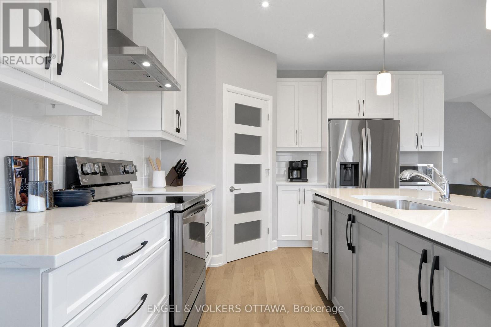 325 Moonlight Drive, Russell, Ontario  K4R 0L1 - Photo 17 - X13490254