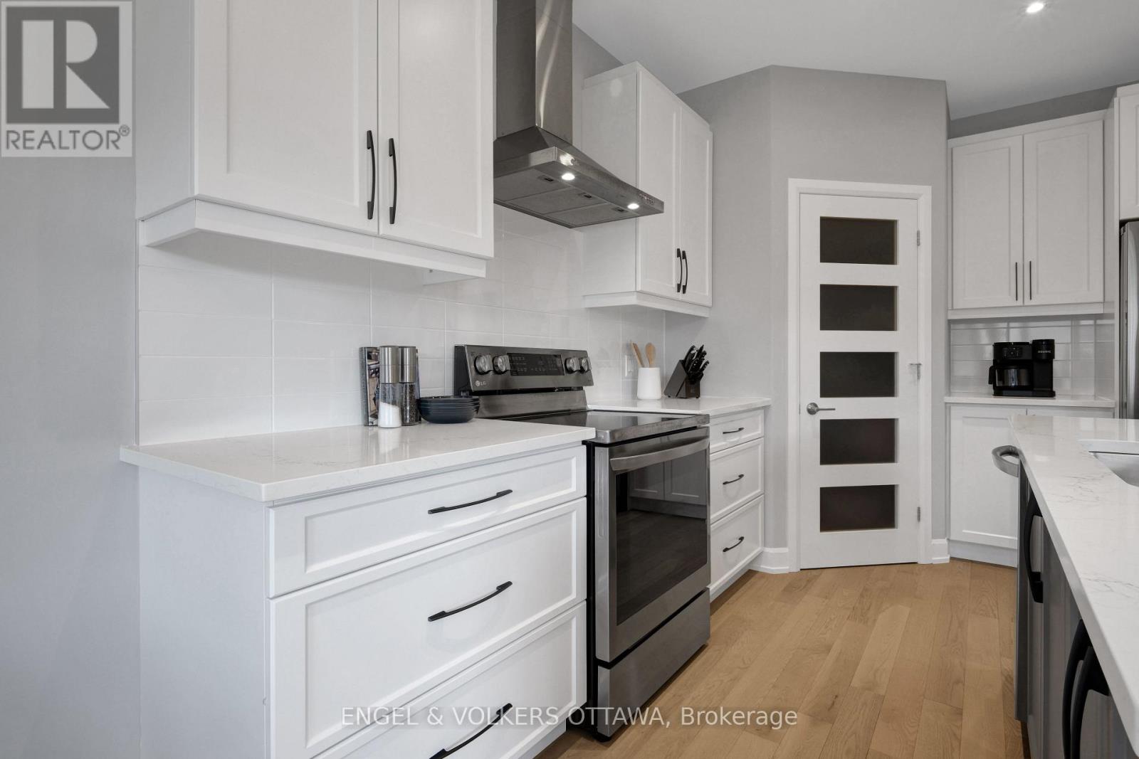 325 Moonlight Drive, Russell, Ontario  K4R 0L1 - Photo 18 - X13490254