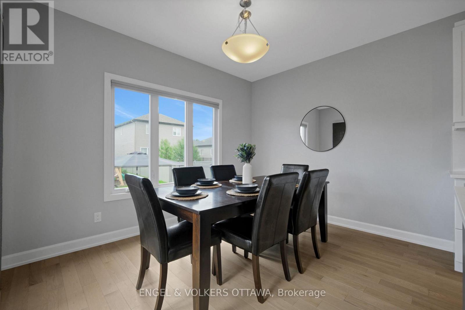 325 Moonlight Drive, Russell, Ontario  K4R 0L1 - Photo 22 - X13490254