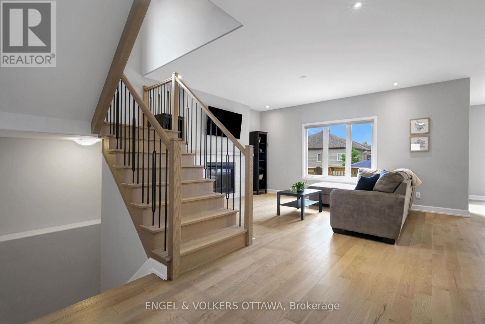 325 Moonlight Drive, Russell, Ontario  K4R 0L1 - Photo 6 - X13490254
