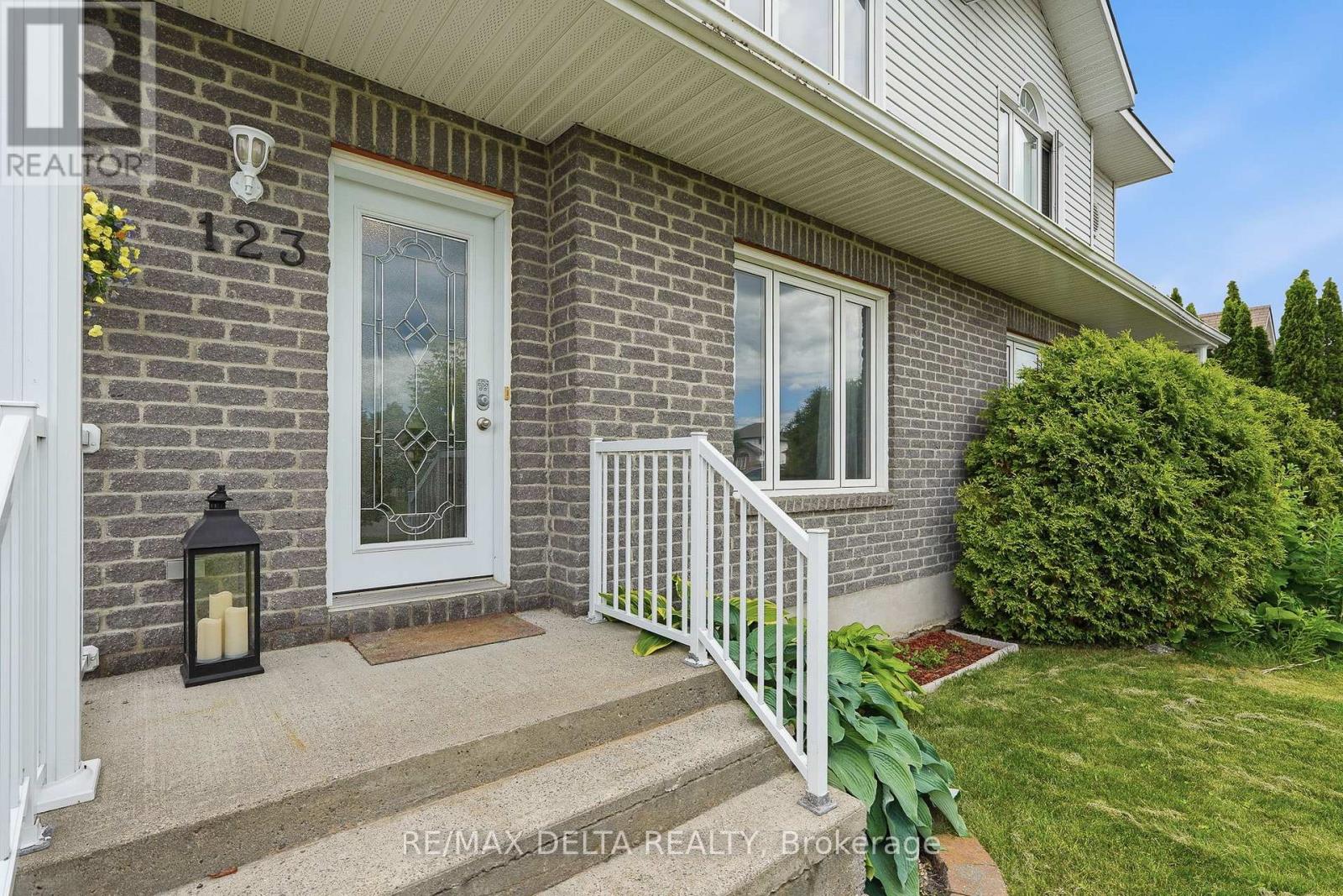 123 Panorama Avenue, Alfred And Plantagenet, Ontario  K0A 3K0 - Photo 3 - X13490392