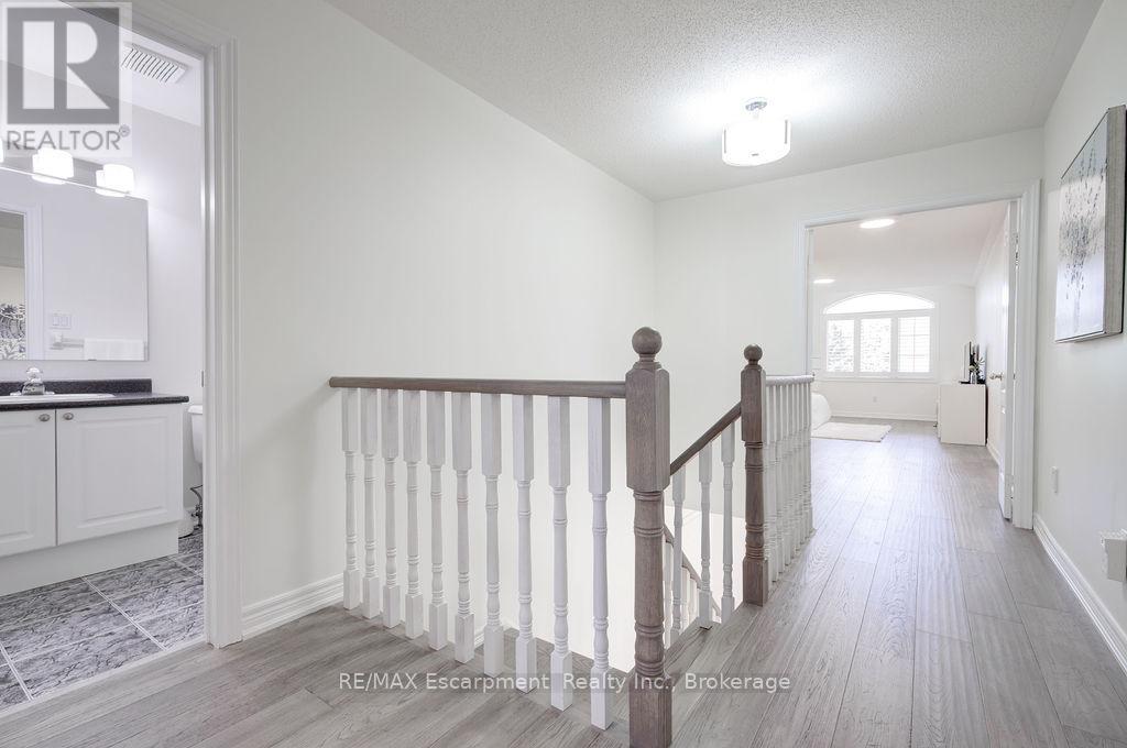 5386 Landsborough Avenue, Mississauga, Ontario  L5R 3X2 - Photo 31 - W13490378