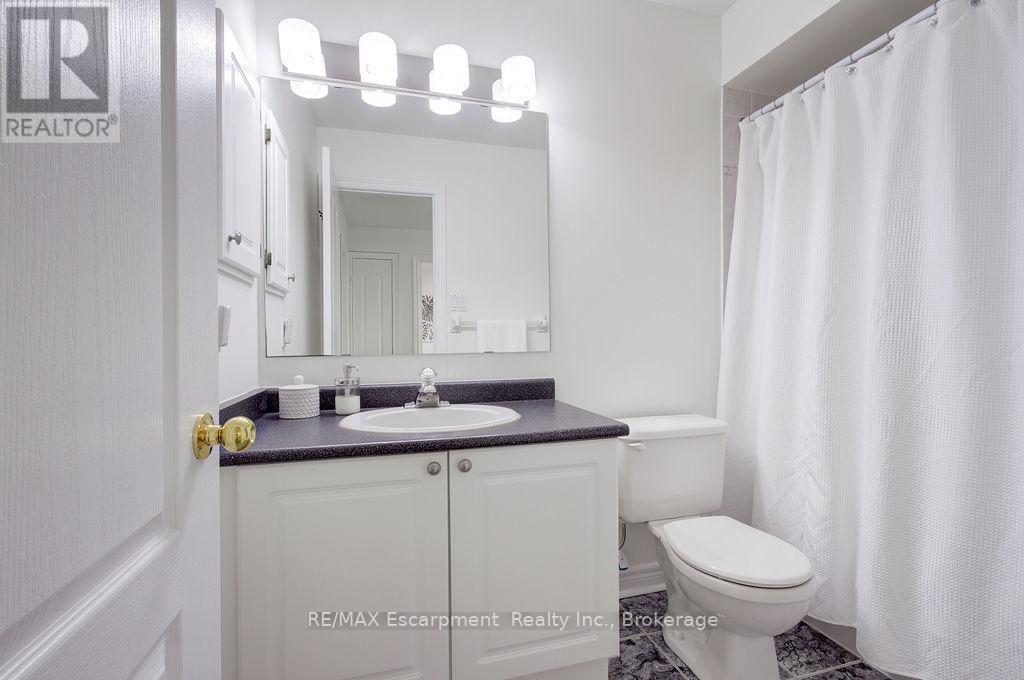 5386 Landsborough Avenue, Mississauga, Ontario  L5R 3X2 - Photo 35 - W13490378