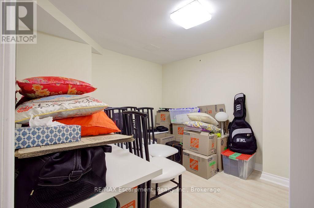 5386 Landsborough Avenue, Mississauga, Ontario  L5R 3X2 - Photo 42 - W13490378
