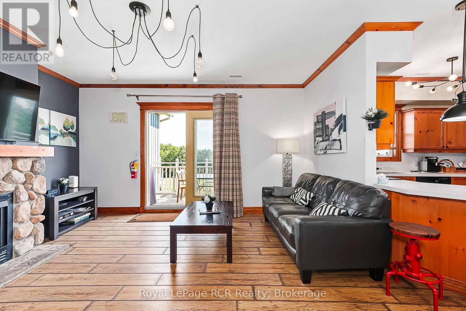 211 - 184 Snowbridge Way, Blue Mountains, Ontario  L9Y 0V1 - Photo 12 - X13490264
