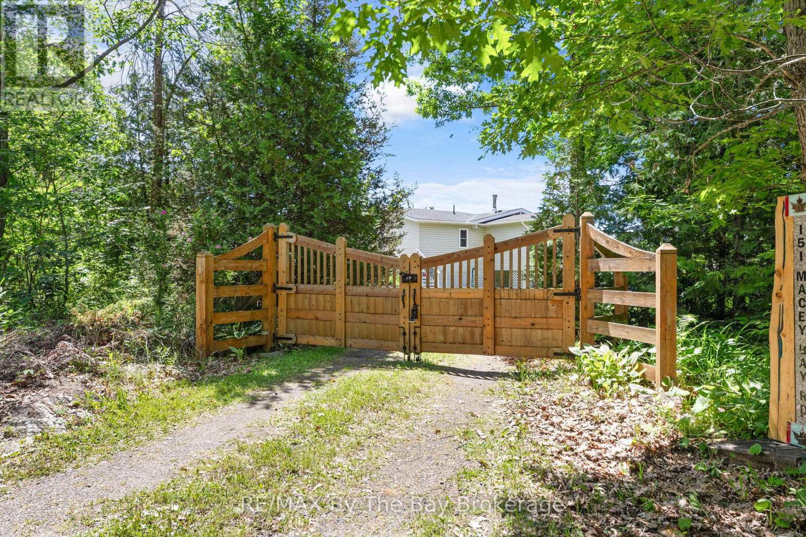 151 Macey Bay Road, Georgian Bay (Baxter), Ontario  L0K 1S0 - Photo 8 - X13490372