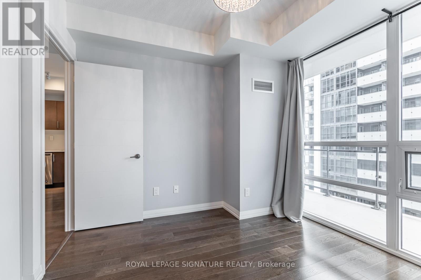 1802 - 460 Adelaide Street E, Toronto, Ontario  M5A 1N5 - Photo 18 - C13490148
