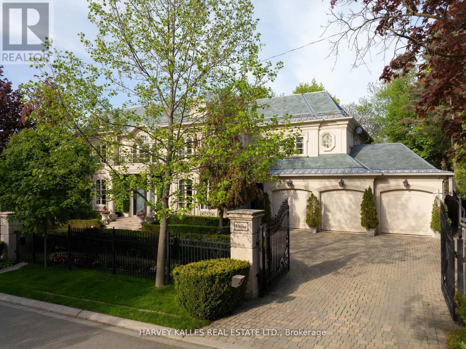 11 Doon Road, Toronto, Ontario  M2L 1M1 - Photo 2 - C13490188