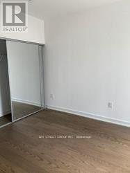 404 - 11 Wellesley Street, Toronto, Ontario  M4Y 1E8 - Photo 6 - C13490232