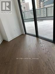 404 - 11 Wellesley Street, Toronto, Ontario  M4Y 1E8 - Photo 8 - C13490232