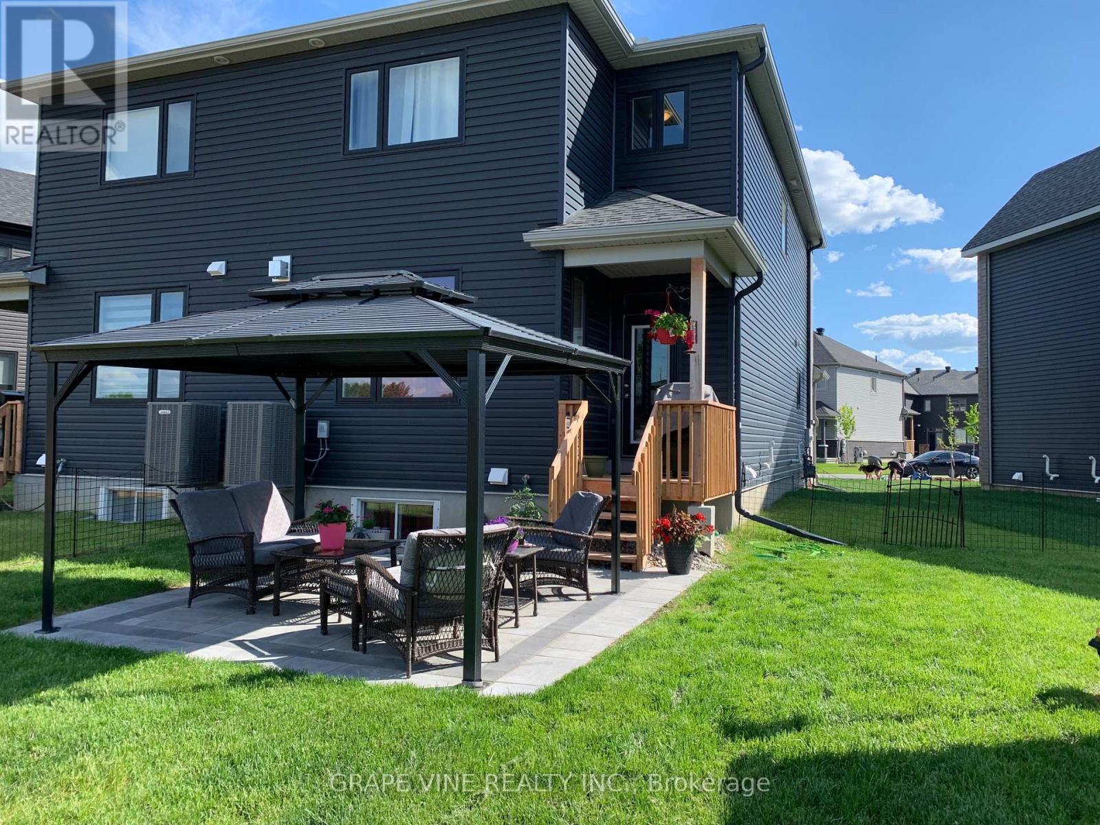 650 Fisher Street, North Grenville, Ontario  K0G 1J0 - Photo 5 - X13431814