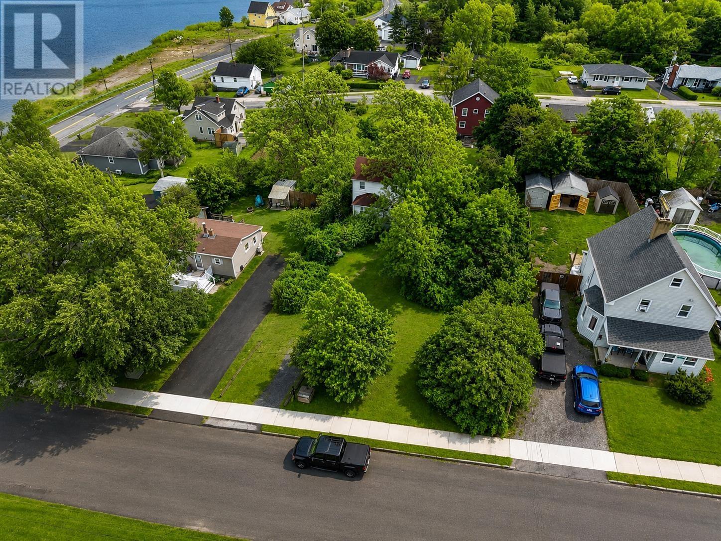 17 Fulton Avenue, Westmount, Nova Scotia  B1R 1J6 - Photo 3 - 202603532