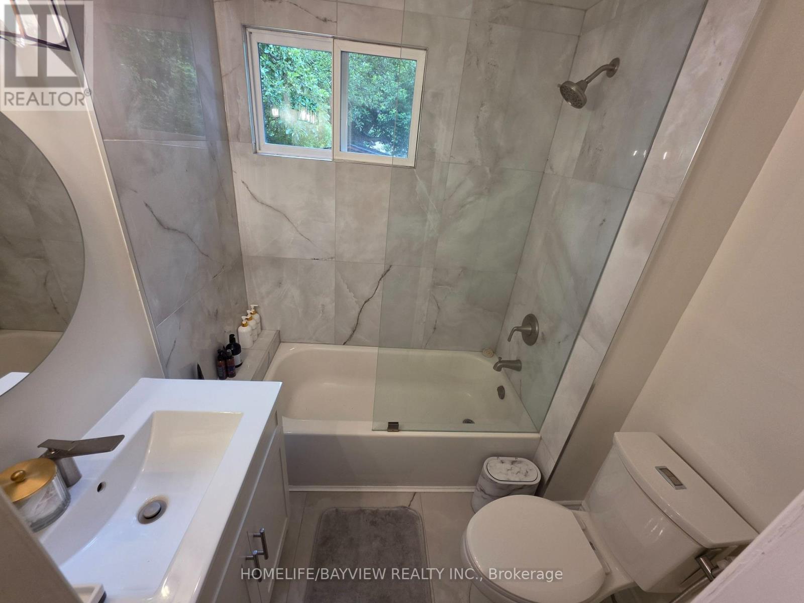 81 Denne Boulevard, Newmarket, Ontario  L3Y 4H5 - Photo 9 - N13490290