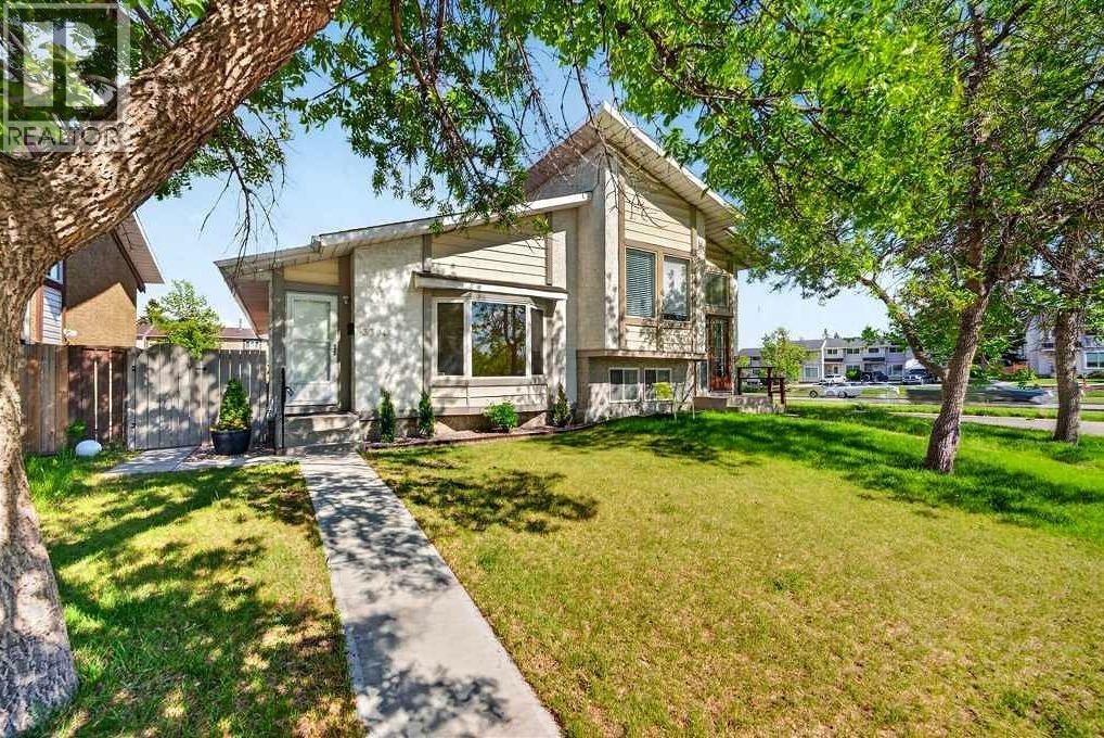 3304 Temple Way NE, calgary, Alberta
