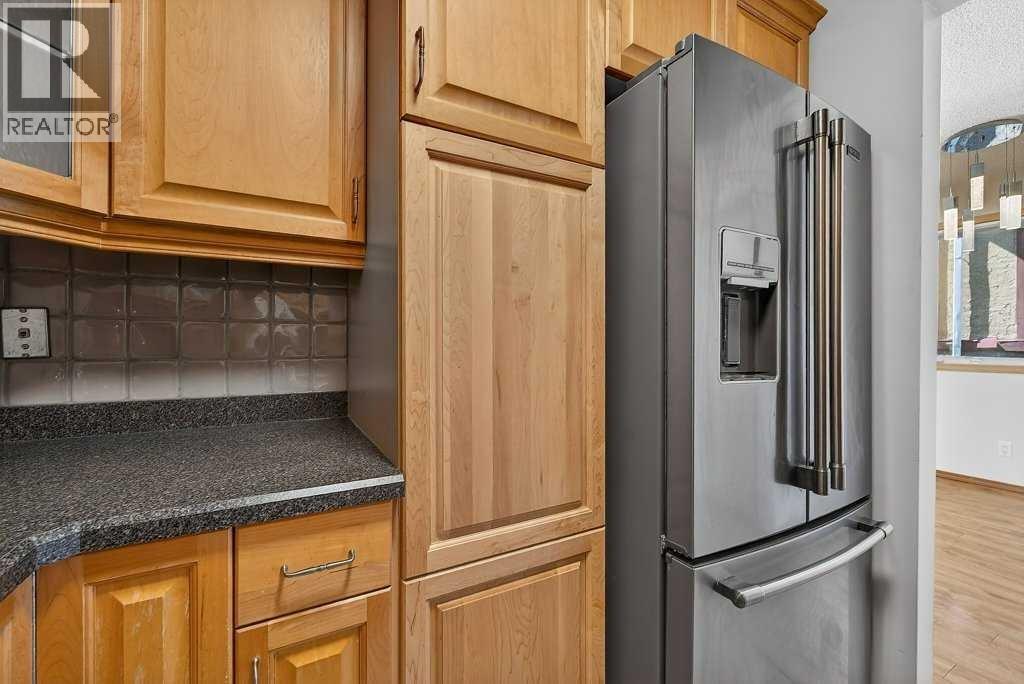 3304 Temple Way Ne, Calgary, Alberta  T1Y 3V6 - Photo 12 - A2318025