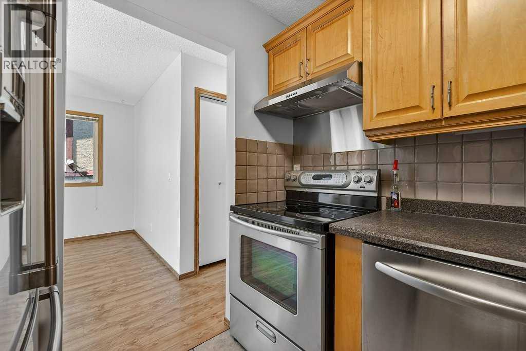 3304 Temple Way Ne, Calgary, Alberta  T1Y 3V6 - Photo 13 - A2318025