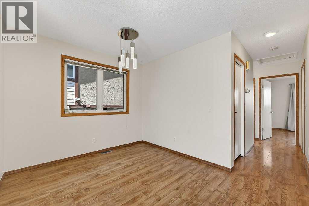 3304 Temple Way Ne, Calgary, Alberta  T1Y 3V6 - Photo 6 - A2318025