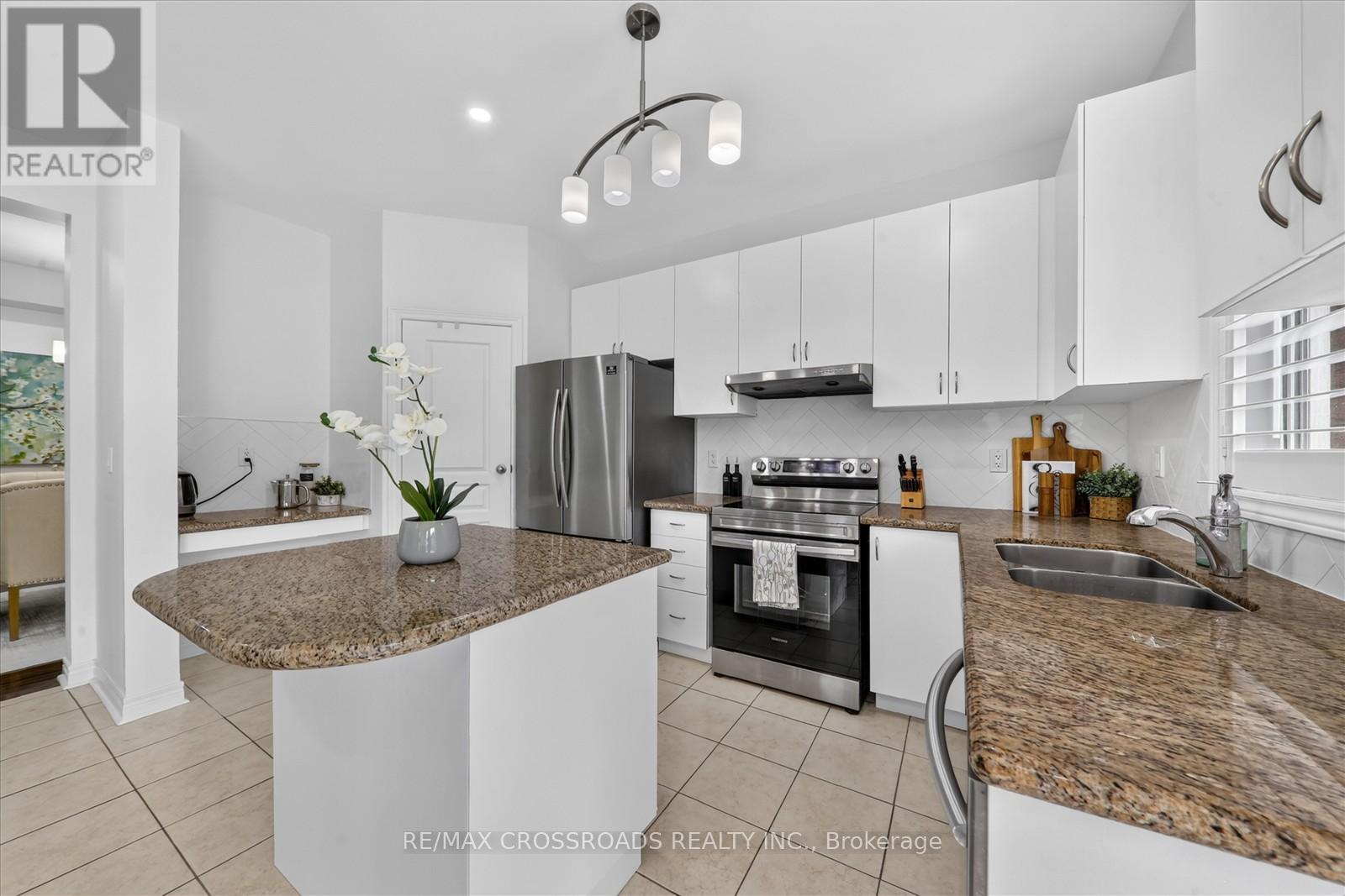 15 Sedore Street, Markham, Ontario  L6E 0K2 - Photo 17 - N13490404
