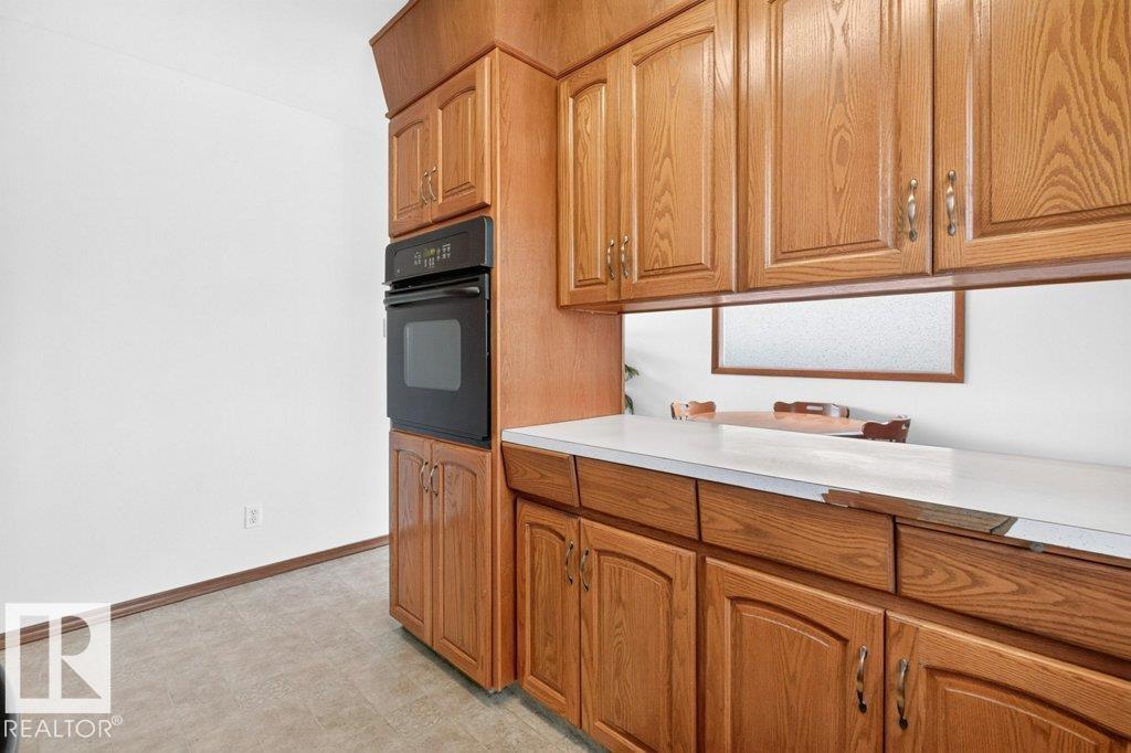 8424 70 St NW, Edmonton, Alberta  T6B 1W5 - Photo 11 - E4495667