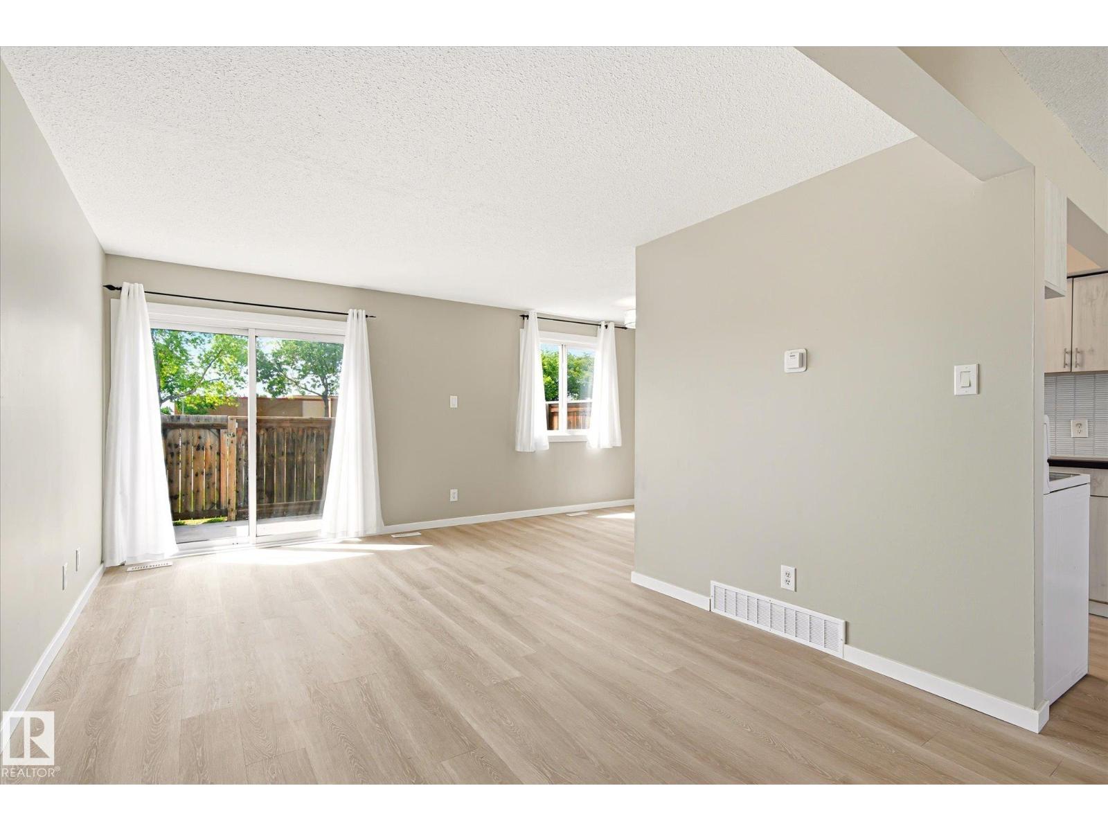 186 Cornell Ct NW, Edmonton, Alberta  T5C 3C3 - Photo 14 - E4495672