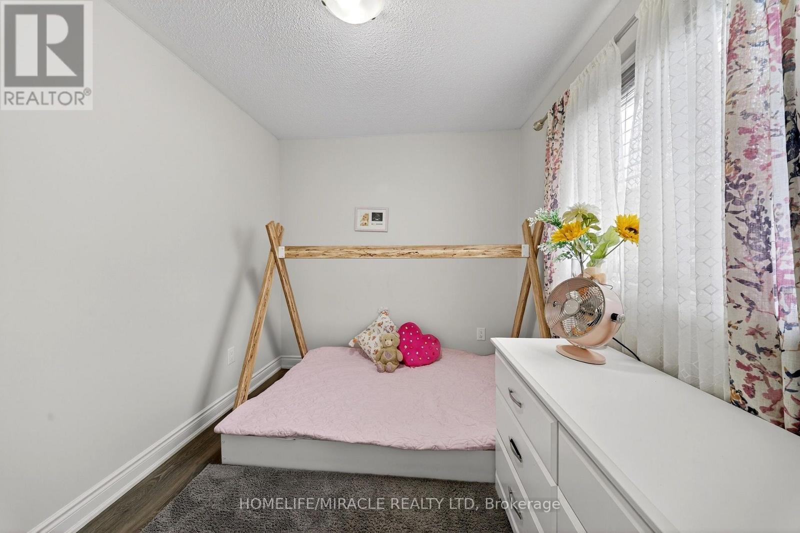 71 Roadmaster Lane, Brampton, Ontario  L7A 3A7 - Photo 10 - W13490138