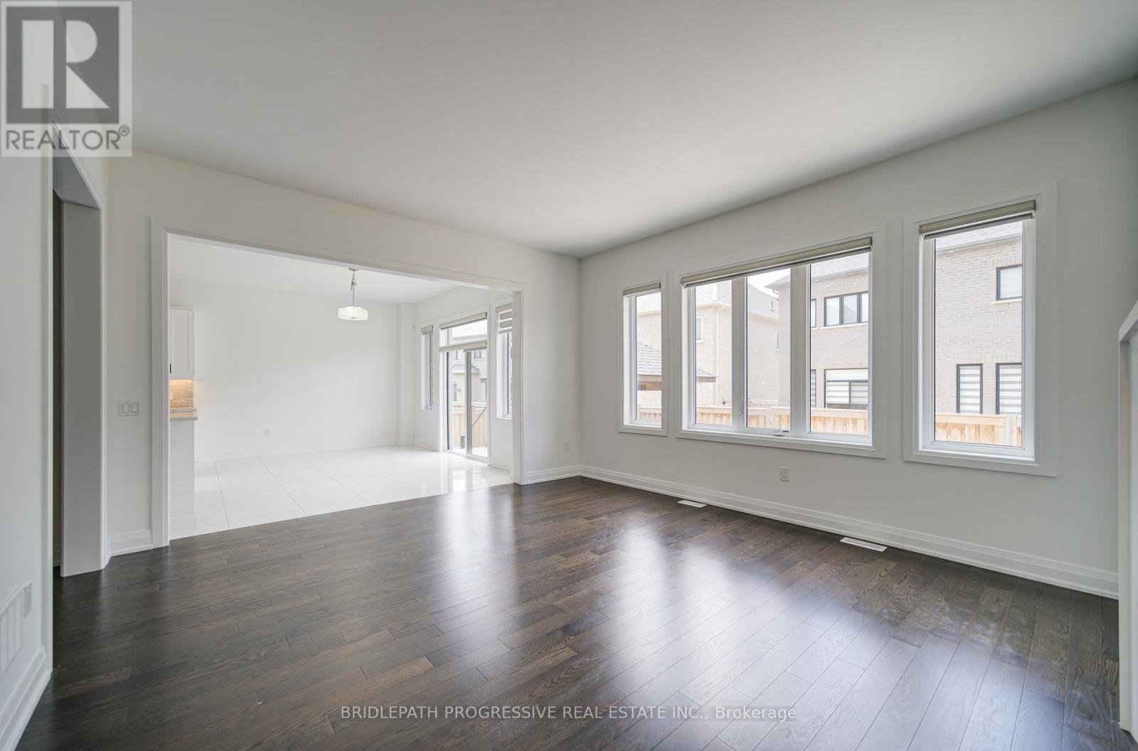 4042 Phoenix Way, Oakville, Ontario  L6H 3R1 - Photo 15 - W13490146