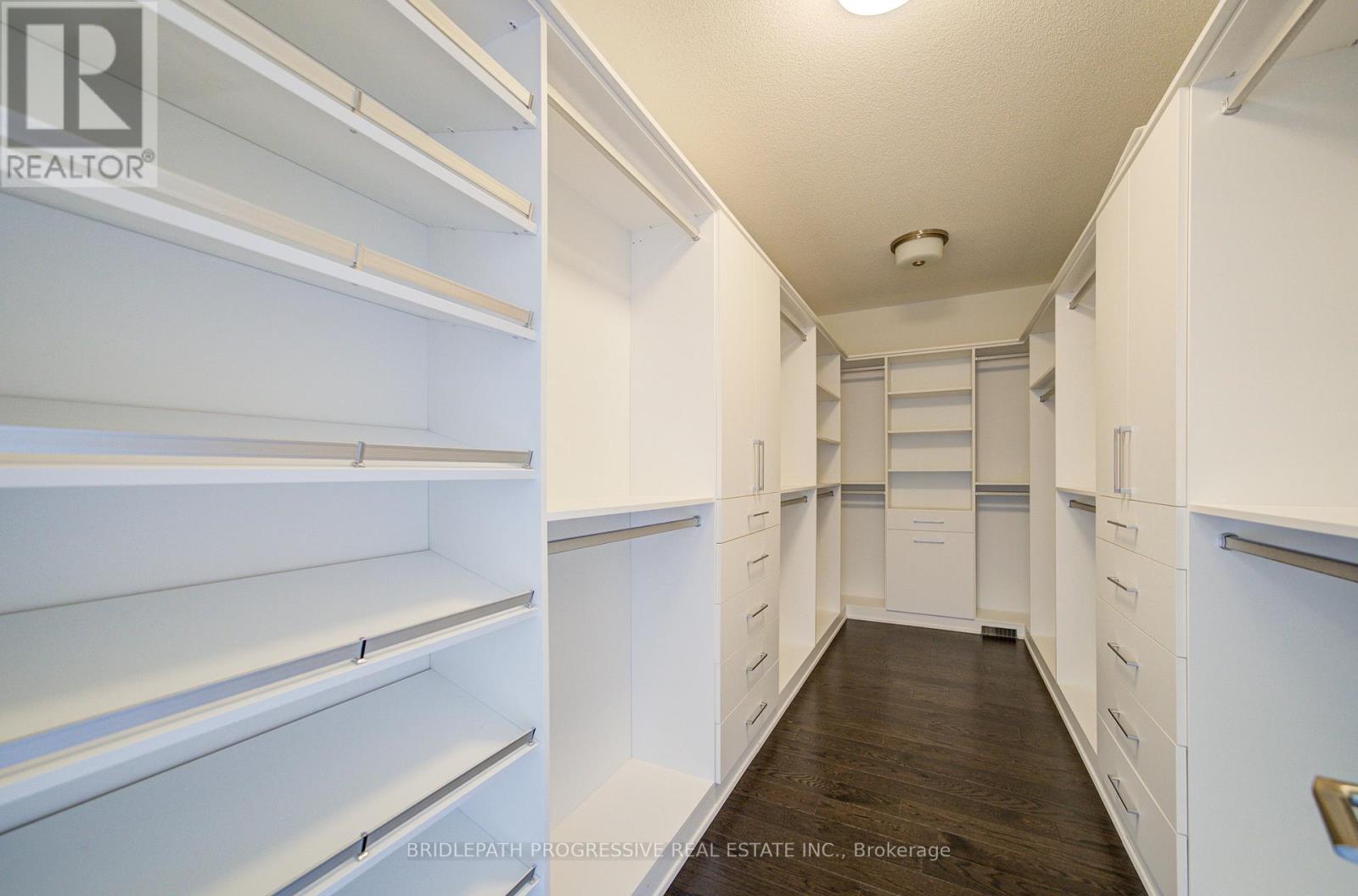 4042 Phoenix Way, Oakville, Ontario  L6H 3R1 - Photo 23 - W13490146