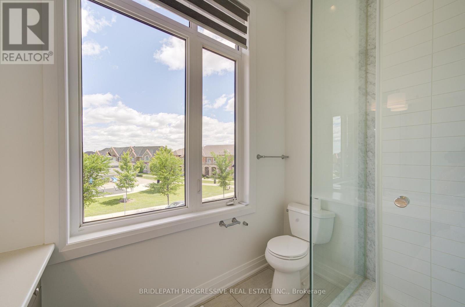 4042 Phoenix Way, Oakville, Ontario  L6H 3R1 - Photo 31 - W13490146