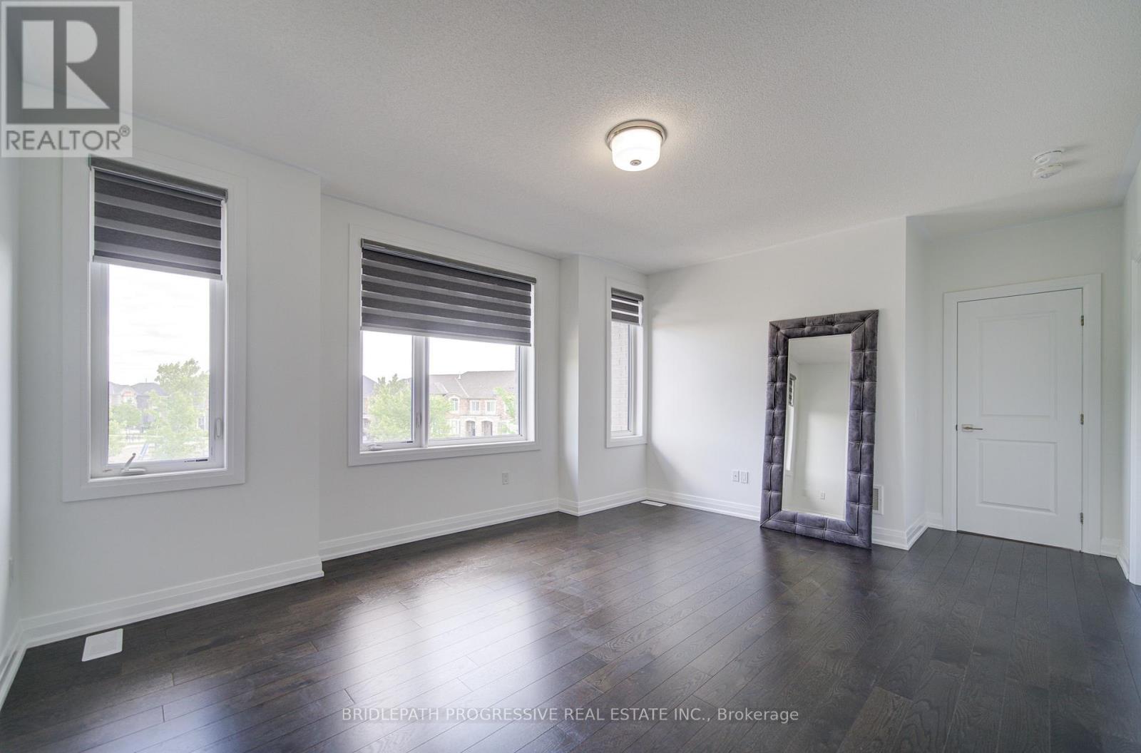 4042 Phoenix Way, Oakville, Ontario  L6H 3R1 - Photo 34 - W13490146
