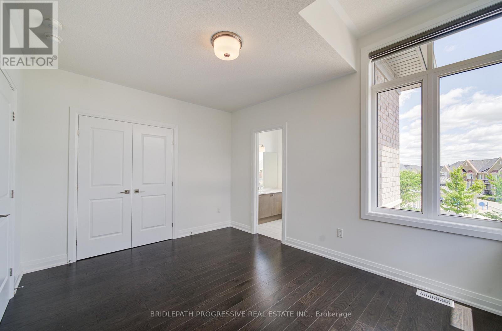 4042 Phoenix Way, Oakville, Ontario  L6H 3R1 - Photo 36 - W13490146