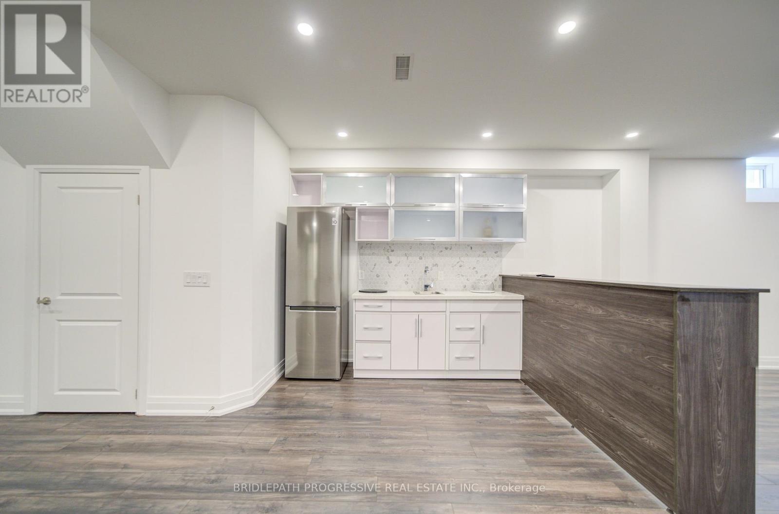 4042 Phoenix Way, Oakville, Ontario  L6H 3R1 - Photo 42 - W13490146