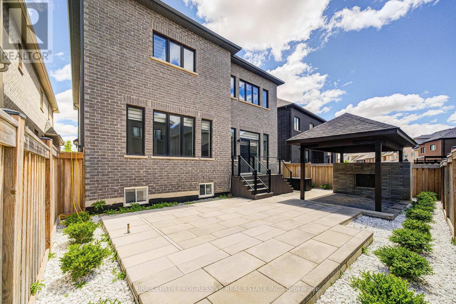 4042 Phoenix Way, Oakville, Ontario  L6H 3R1 - Photo 45 - W13490146