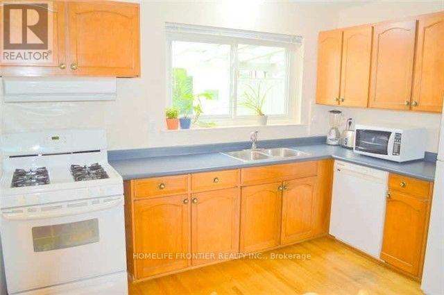 3538 Bannerhill Avenue, Mississauga, Ontario  L4X 1V1 - Photo 8 - W13490150