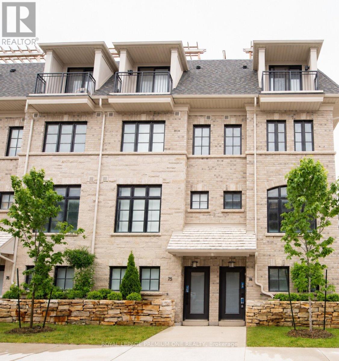 74 - 15 Lunar Crescent, Mississauga, Ontario  L5M 2R6 - Photo 1 - W13490308