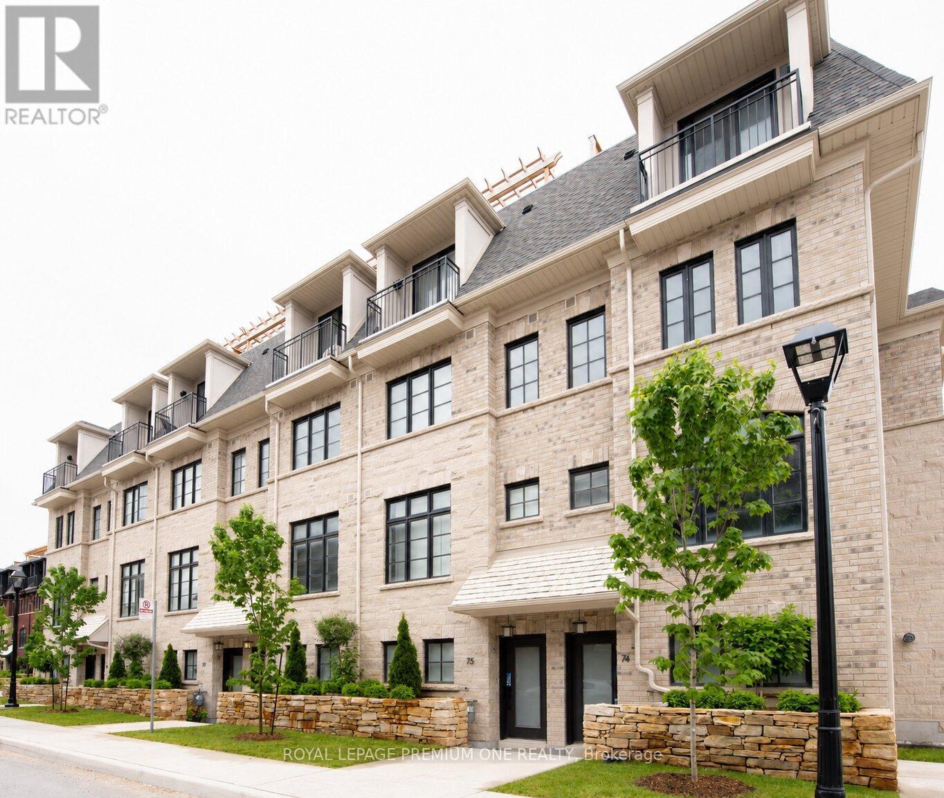 74 - 15 Lunar Crescent, Mississauga, Ontario  L5M 2R6 - Photo 2 - W13490308