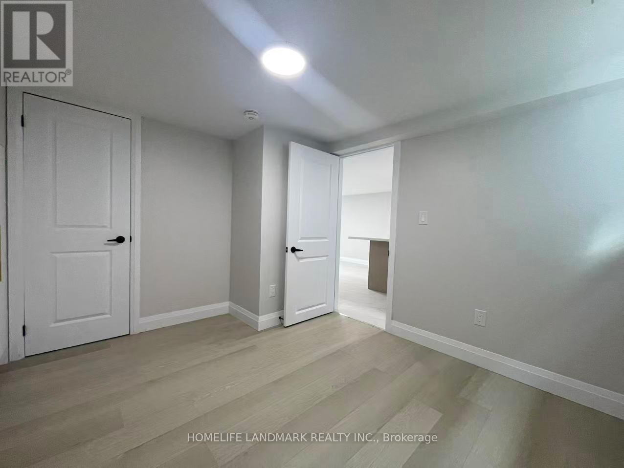 Unit 4 - 17 Rosemeade Avenue, Toronto, Ontario  M8Y 3A2 - Photo 11 - W13490310