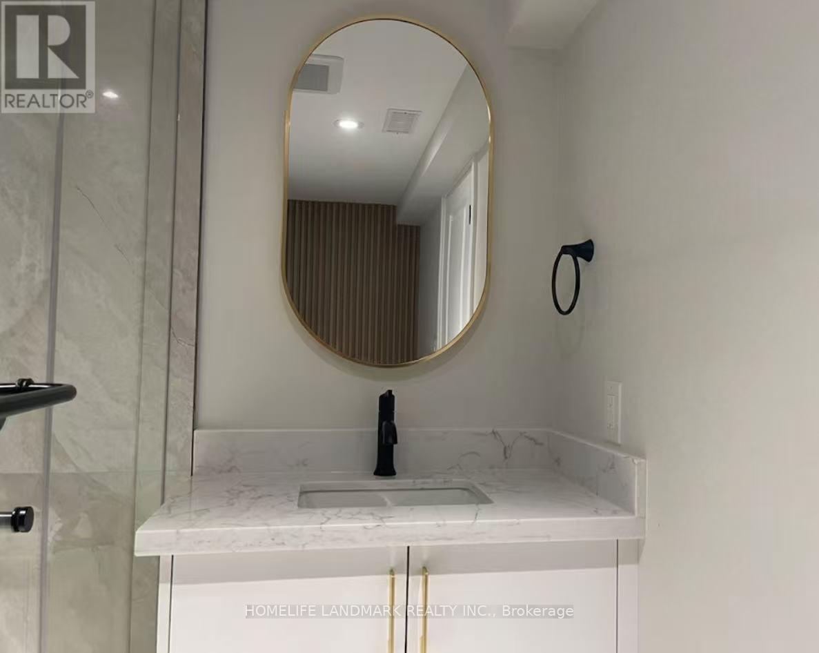 Unit 4 - 17 Rosemeade Avenue, Toronto, Ontario  M8Y 3A2 - Photo 9 - W13490310