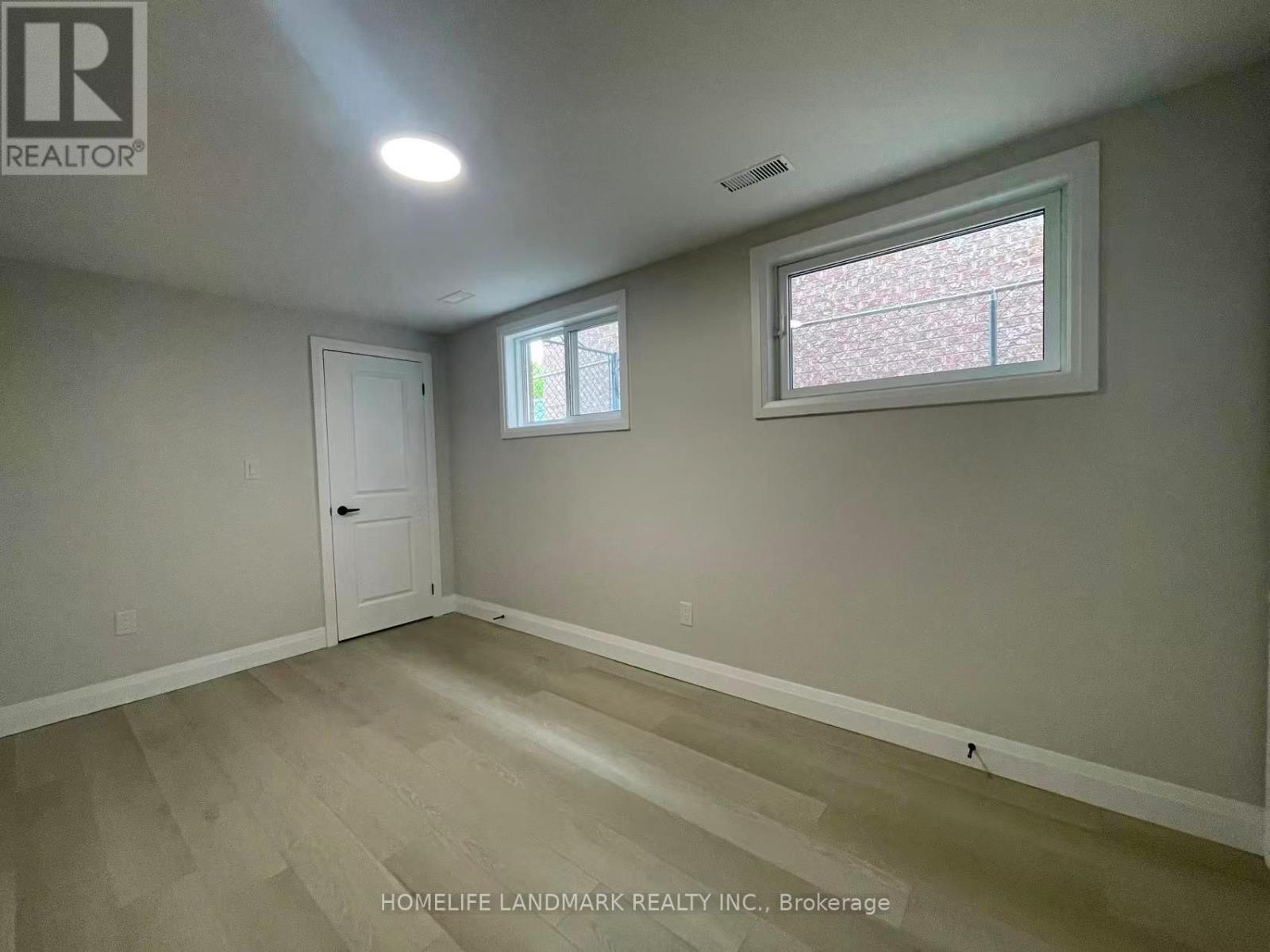 Unit 3 - 17 Rosemeade Avenue, Toronto, Ontario  M8Y 3A2 - Photo 11 - W13490316